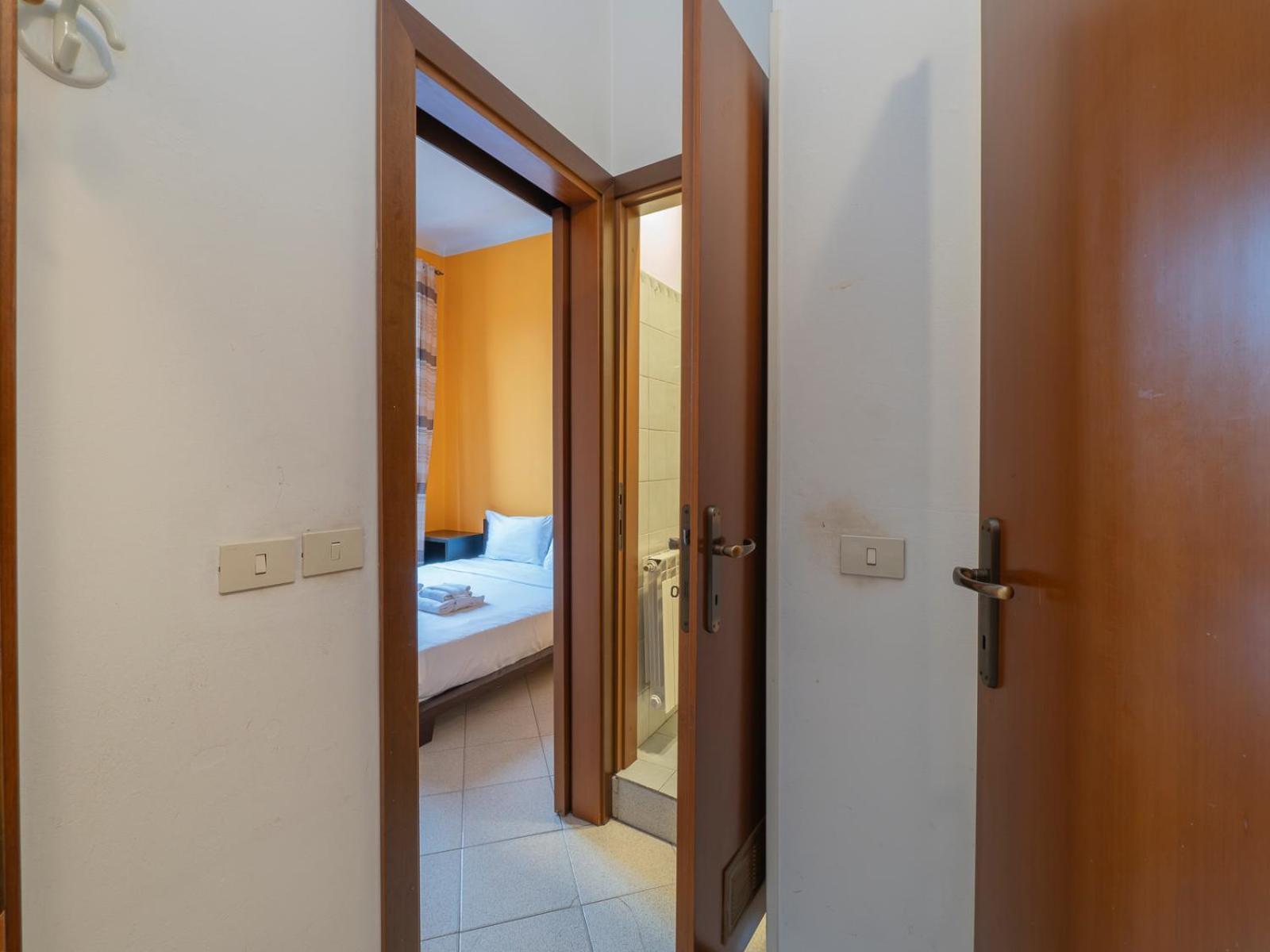 Ampio Biolocale Vicino Stazione Apartment Mailand